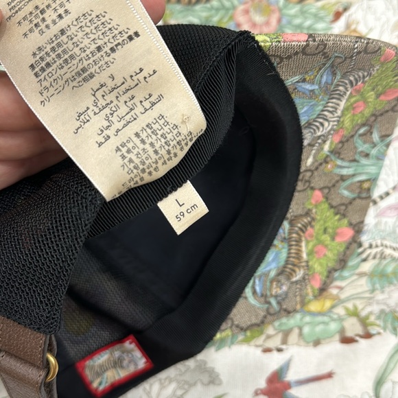 Gucci GG Supreme Tiger Trucker Hat - Picture 5 of 6